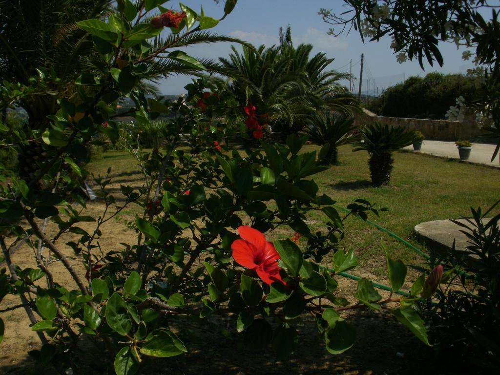 Charly Point Villa Methoni  Exterior photo