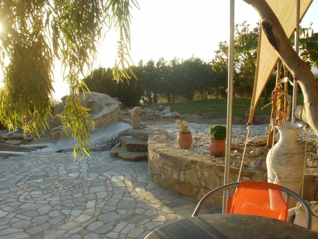 Charly Point Villa Methoni  Exterior photo