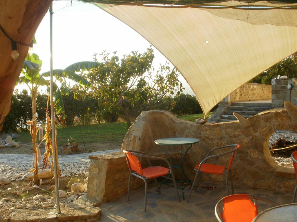 Charly Point Villa Methoni  Exterior photo